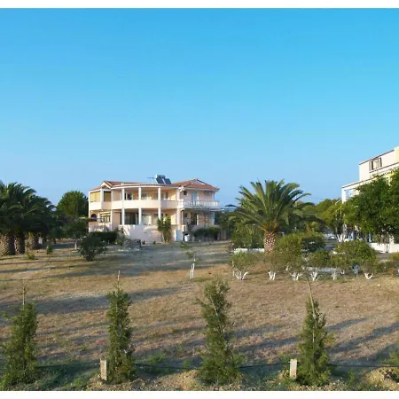 Sunny Flats Daire Lixouri